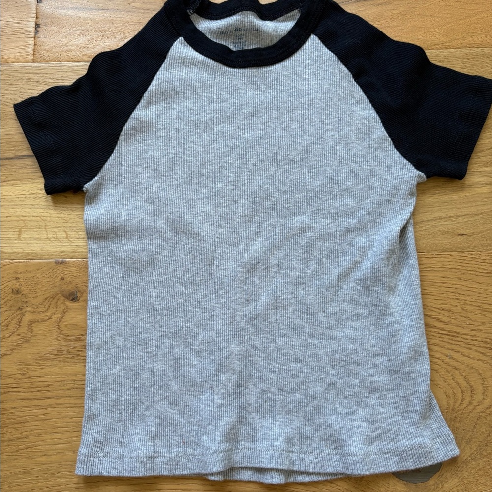 Brandy Melville Black and Gray Raglan Tee